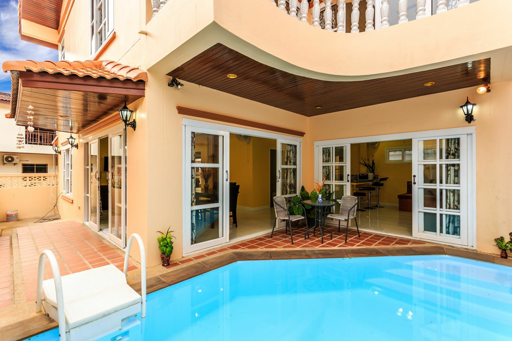 Simon Villa Patong Экстерьер фото